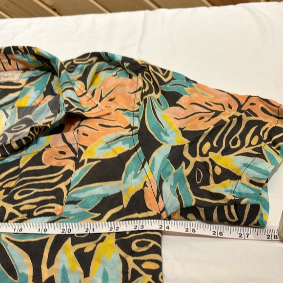 Free People Lightweight Button Up in Size Large - Picture 9 of 15